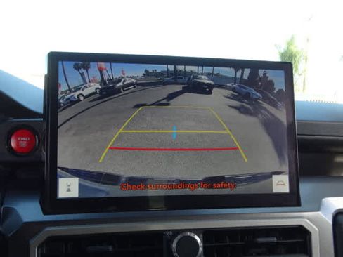 Used 2025 Toyota Tacoma TRD Sport image 30