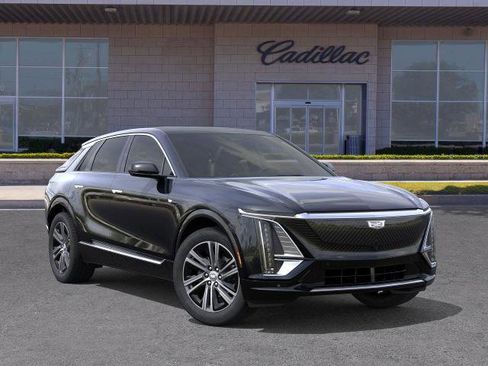 New 2026 Cadillac Lyriq Luxury image 7
