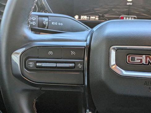 Used 2024 GMC Canyon AT4 w/ Canyon Safety Plus Package image 32