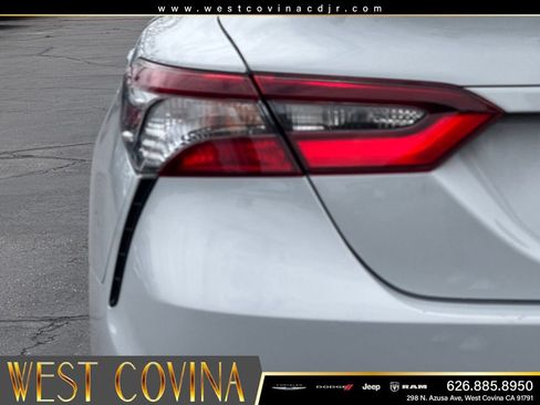 Used 2024 Toyota Camry SE FWD image 13