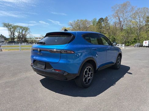 Used 2025 Alfa Romeo Tonale image 5