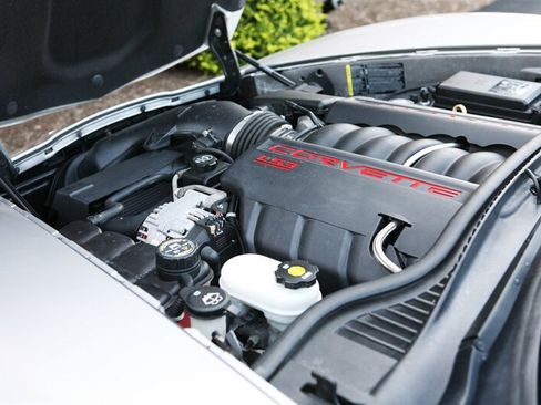 Used 2008 Chevrolet Corvette Convertible w/ Preferred Equipment Group RWD image 9