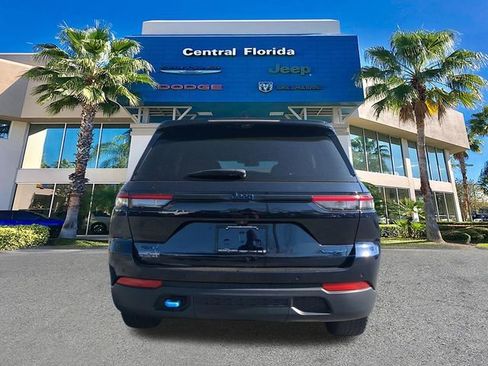 Certified 2023 Jeep Grand Cherokee Trailhawk w/ Luxury Tech Group III image 6