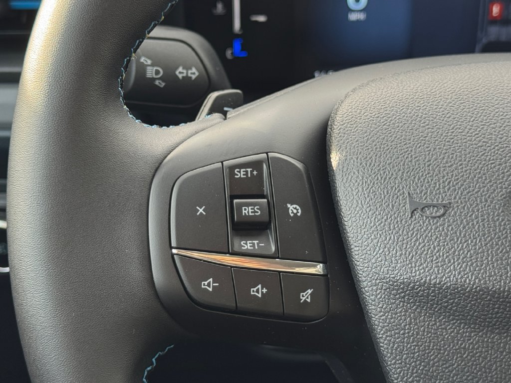 Used 2026 Ford Maverick Lobo AWD/4WD image 21