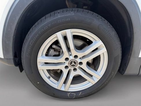 Used 2023 Mercedes-Benz GLB 250 4MATIC image 8