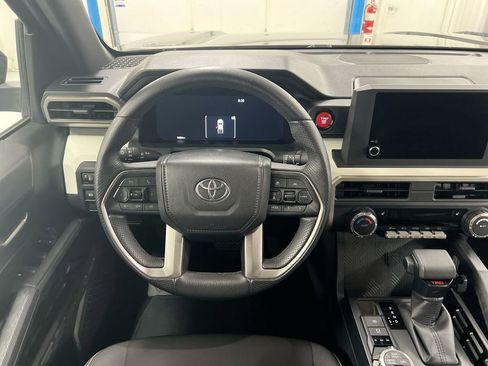 Used 2024 Toyota Tacoma TRD Off-Road AWD/4WD image 11