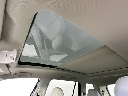 Used 2023 Volkswagen Atlas SE image 21