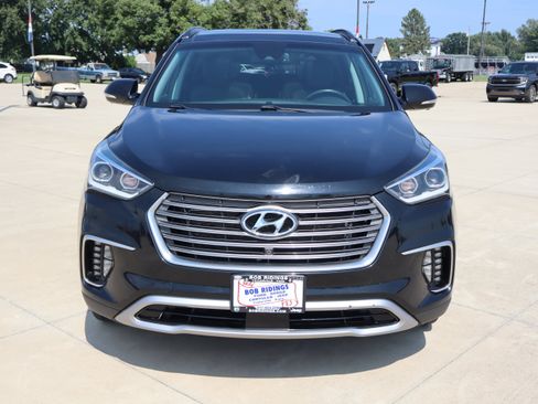 Used 2018 Hyundai Santa Fe Limited FWD image 2