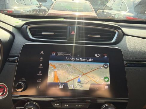 Used 2018 Honda CR-V Touring image 19