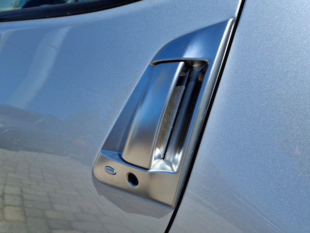 Used 2016 Nissan 370Z NISMO RWD image 10