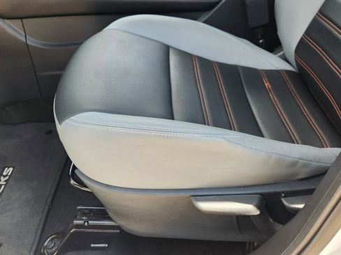 Used 2023 Nissan Kicks SR w/ SR Premium Package FWD image 19