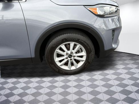Used 2020 Kia Sorento L FWD image 11