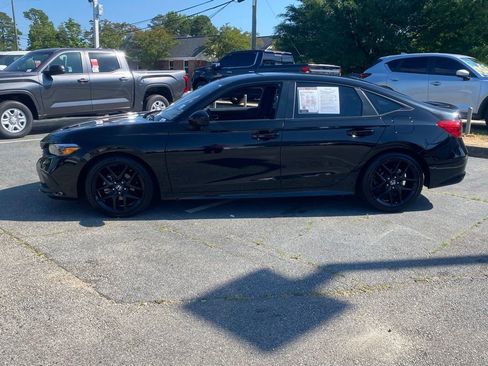 Used 2024 Honda Civic Sport image 4
