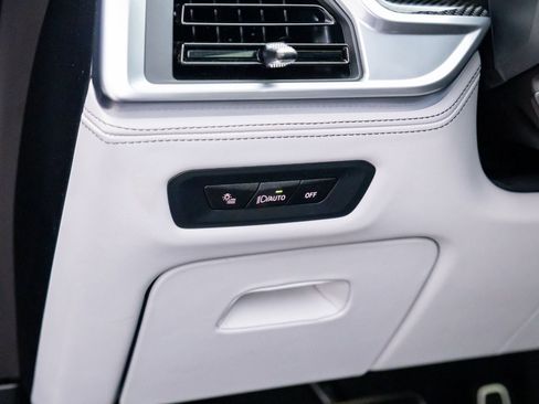 Used 2025 BMW X6 M Competition w/ Executive Package image 19