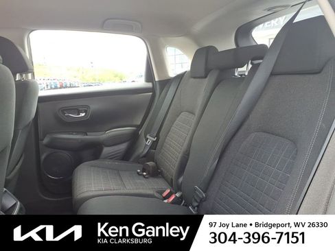 Used 2023 Honda HR-V LX image 12