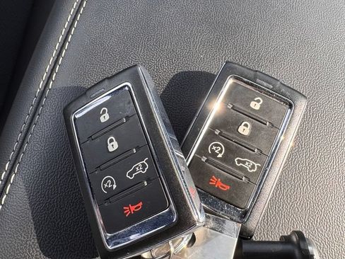 Used 2023 Jeep Grand Cherokee L Laredo AWD/4WD image 32