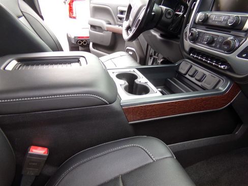 Used 2018 GMC Sierra 1500 SLT image 30