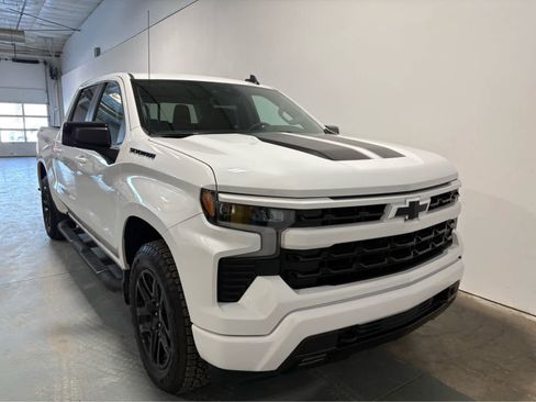 Certified 2025 Chevrolet Silverado 1500 RST w/ Rally Edition image 5