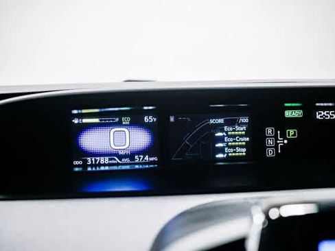 Certified 2022 Toyota Prius Prime XLE image 24