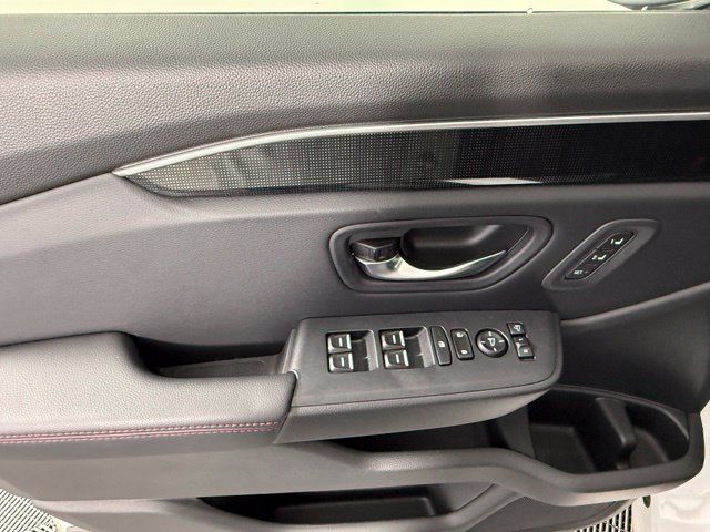 Used 2025 Honda Pilot Black Edition image 14