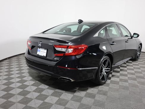 Used 2021 Honda Accord Touring image 5