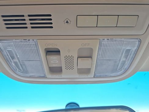 Used 2010 Honda Accord EX-L image 32