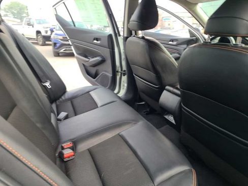 Used 2021 Nissan Altima 2.5 SR FWD image 21