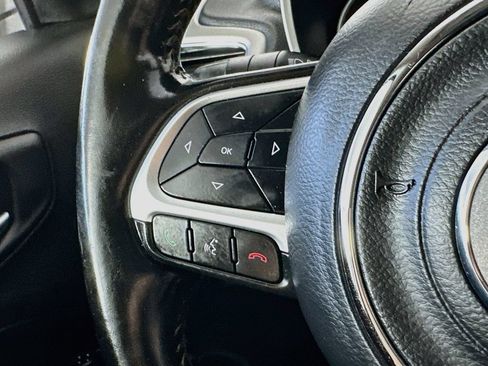 Used 2019 Jeep Compass Latitude w/ Cold Weather Group AWD/4WD image 25