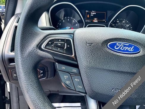 Used 2016 Ford Focus SE FWD image 16