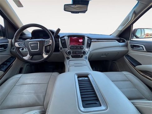 Used 2016 GMC Yukon XL Denali w/ Open Road Package image 10