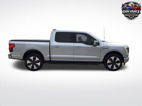 Used 2023 Ford F150 Lightning Platinum image 6