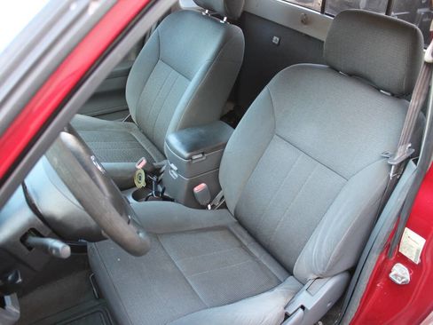 Used 2003 Nissan Frontier XE image 23