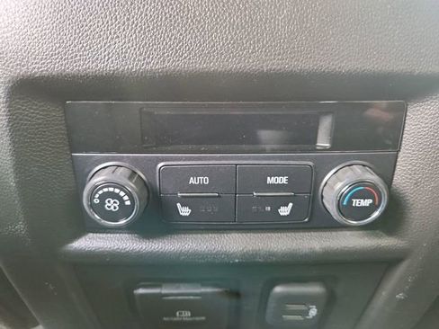 Used 2022 Chevrolet Traverse High Country FWD image 22