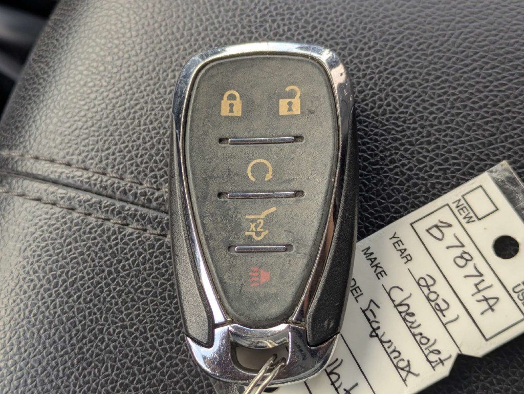 Used 2021 Chevrolet Equinox Premier FWD image 35