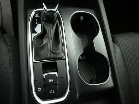 Used 2019 Hyundai Santa Fe SE image 18