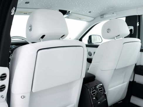 Certified 2026 Rolls-Royce Phantom Sedan RWD image 24