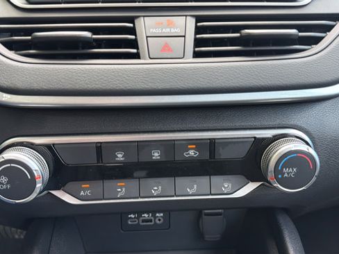 Certified 2025 Nissan Altima 2.5 S FWD image 14