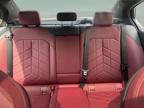 Used 2025 BMW 530i image 29