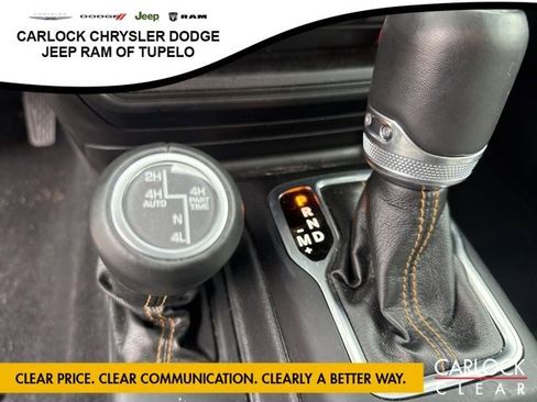 Used 2022 Jeep Wrangler Sahara image 25