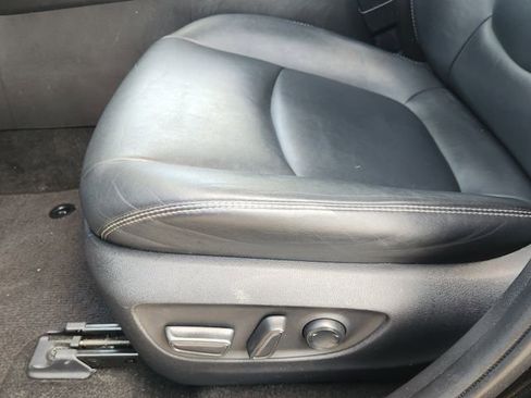 Used 2021 Toyota RAV4 XLE Premium FWD image 18