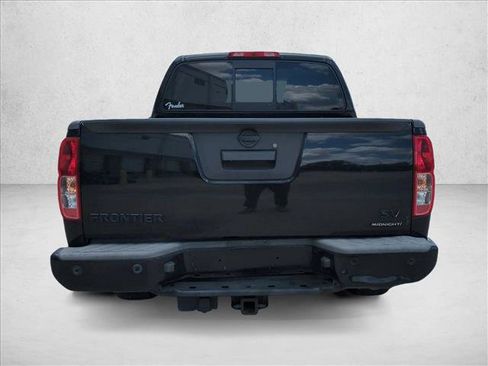 Used 2020 Nissan Frontier SV w/ Midnight Edition Floor Mats RWD image 6