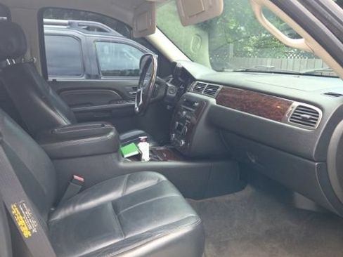 Used 2007 GMC Yukon Denali AWD/4WD image 6