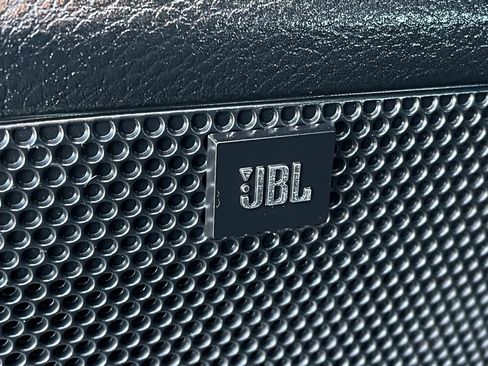 Used 2017 Toyota Tacoma SR image 21