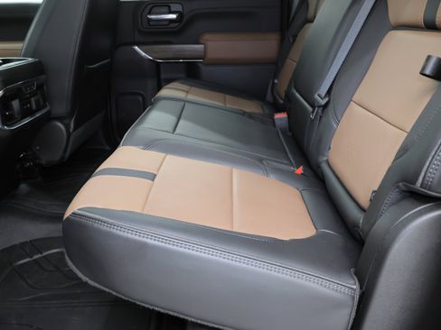 Used 2023 Chevrolet Silverado 3500 High Country image 41