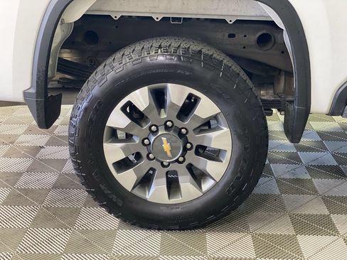 Used 2022 Chevrolet Silverado 2500 Custom w/ Gooseneck/5TH Wheel Package AWD/4WD image 18