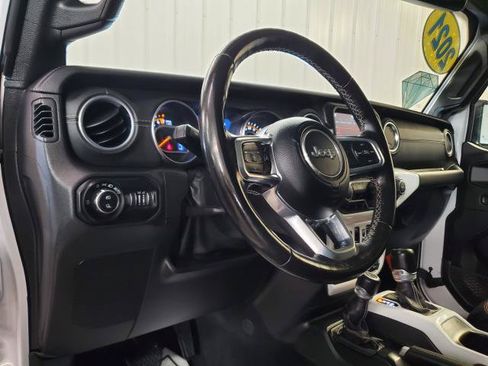 Used 2021 Jeep Gladiator Overland w/ Popular Equipment Package AWD/4WD image 15
