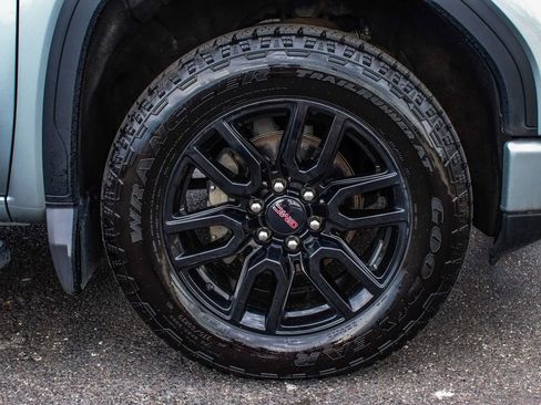 Used 2025 GMC Sierra 1500 Elevation AWD/4WD image 7