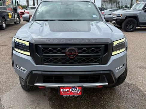 Used 2022 Nissan Frontier PRO-4X w/ Pro-4X Premium Package image 2