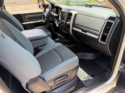 Used 2014 RAM 2500 SLT w/ Popular Equipment Group AWD/4WD image 5