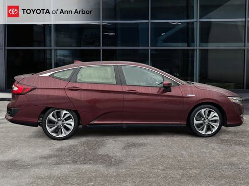 Used 2018 Honda Clarity Touring image 12